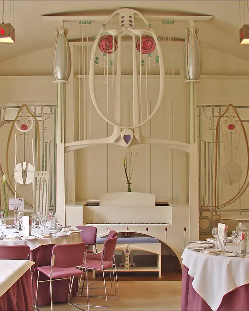 Dining Room interior in the Modern Heritage style