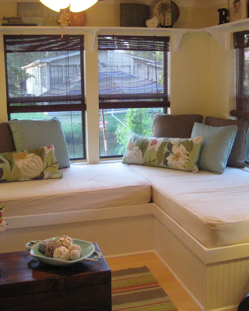 Guest Bedroom interior in the Art Deco Glam style